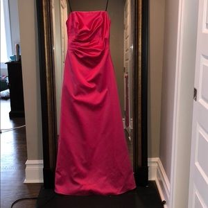 Pink ABS formal dress size 6. excellent condition